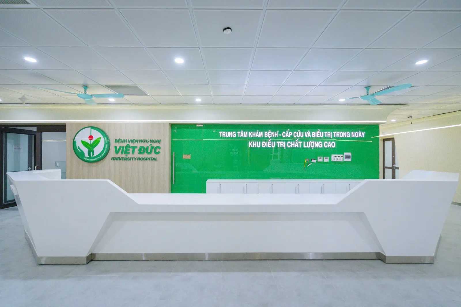 Quầy tiếp tân MP-QTT03 — ảnh mẫu